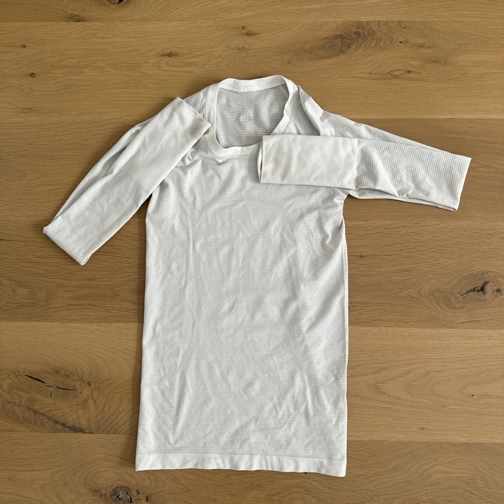 lululemon swiftly tech long sleeve in white